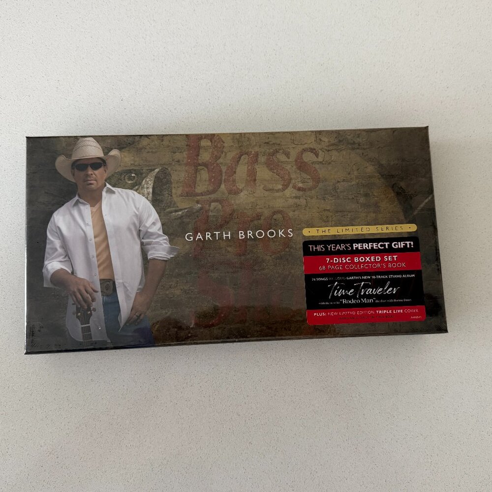 GARTH BROOKS New in the Box 7 CD Gift Set - Picture 2 of 4